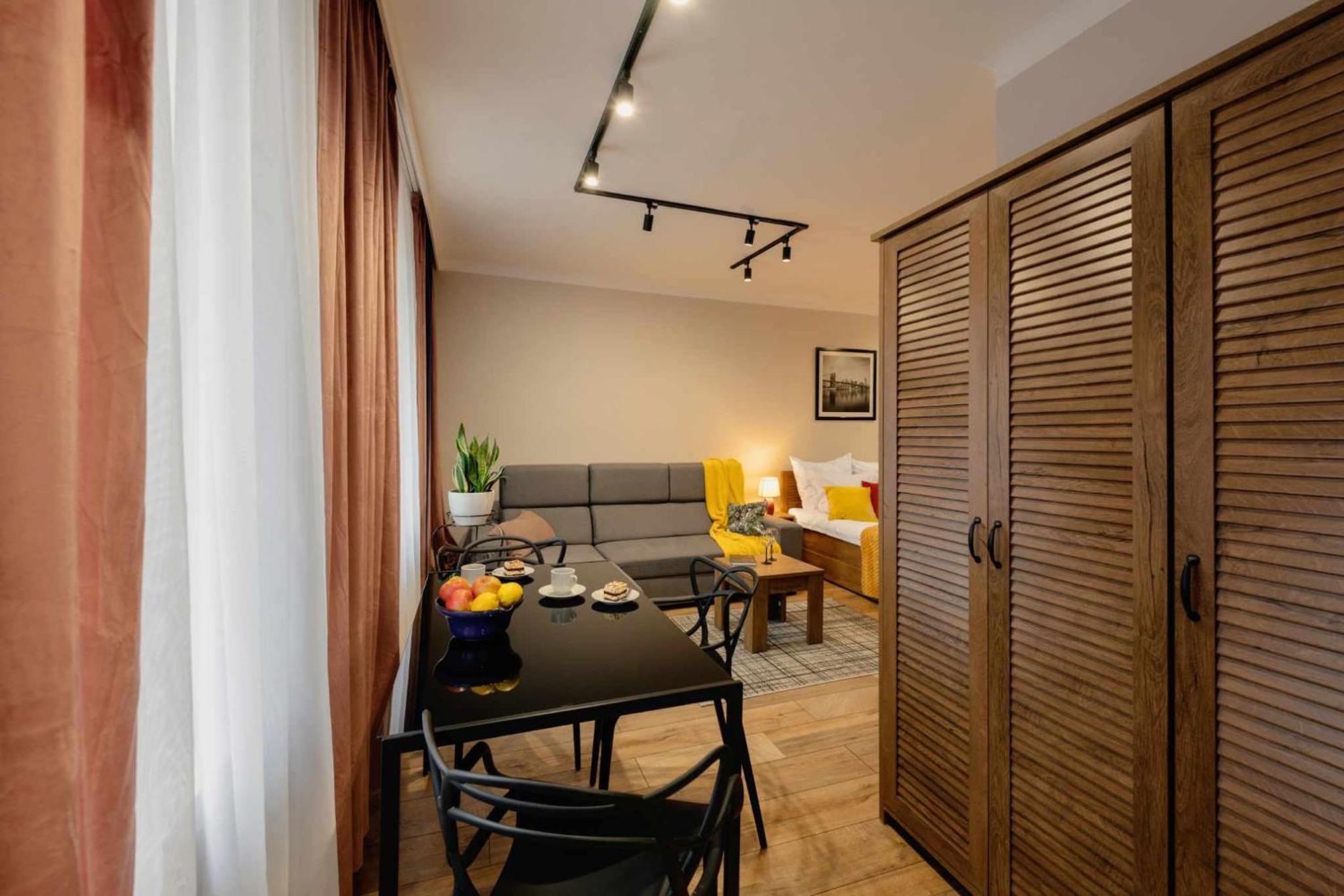 Apartament Pod 13 Bielsko-Biała Exteriör bild