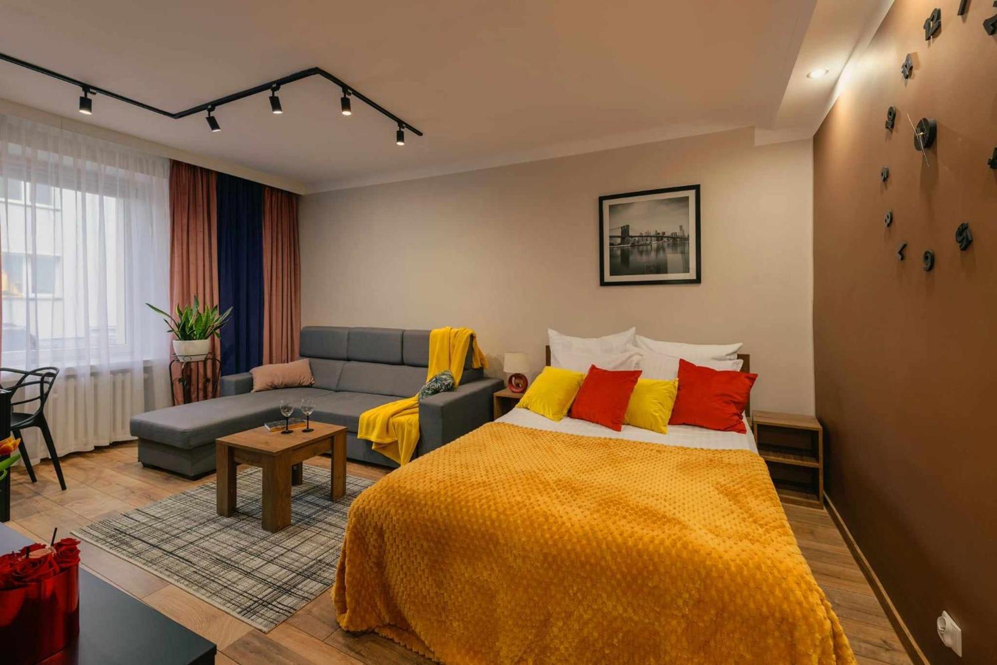 Apartament Pod 13 Bielsko-Biała Exteriör bild